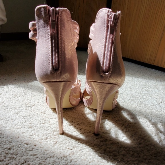 JustFab high heels - Picture 4 of 4